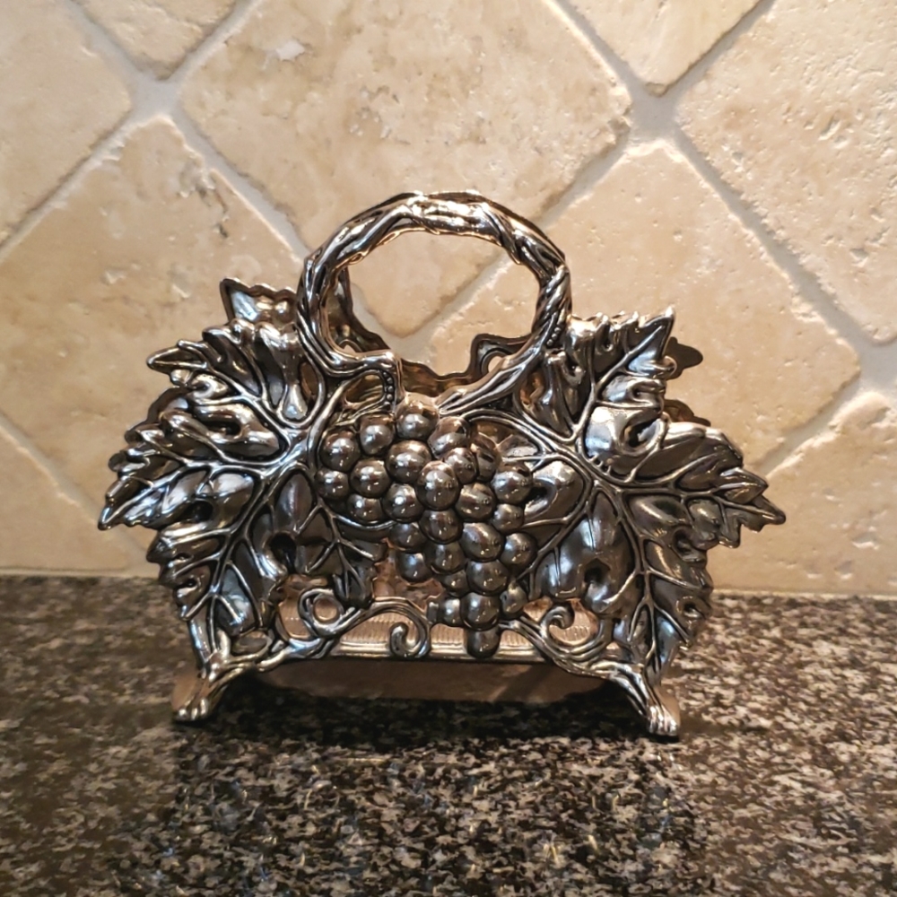 Studio Silversmiths Grapevine Napkin Letter Book Card Holder